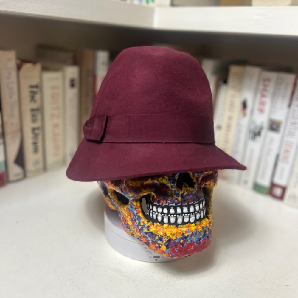 Vintage Red Maroon Hat Size 7 – Wide Brim Ladies Cloche with Bow – Downton Abby